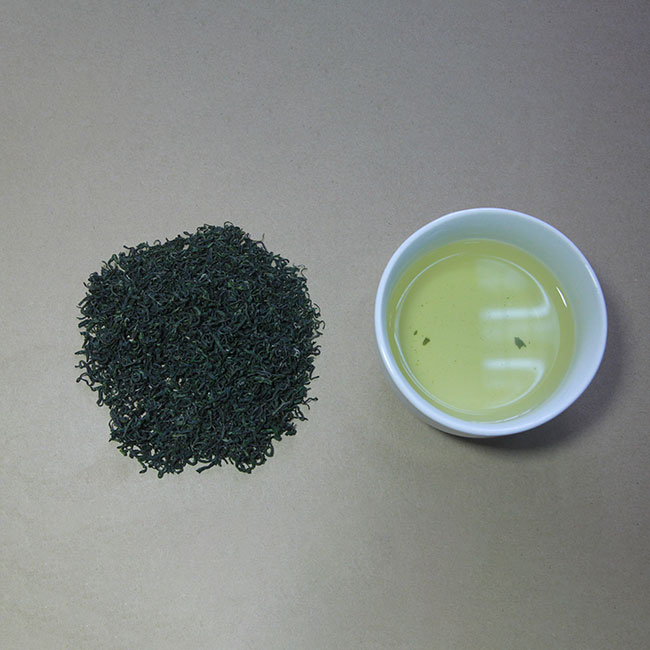 翠綠（lǜ）